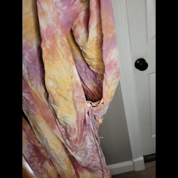 2 for $20 Torrid (NEW) Pink Tie Dye Cardigan - Picture 7 of 9
